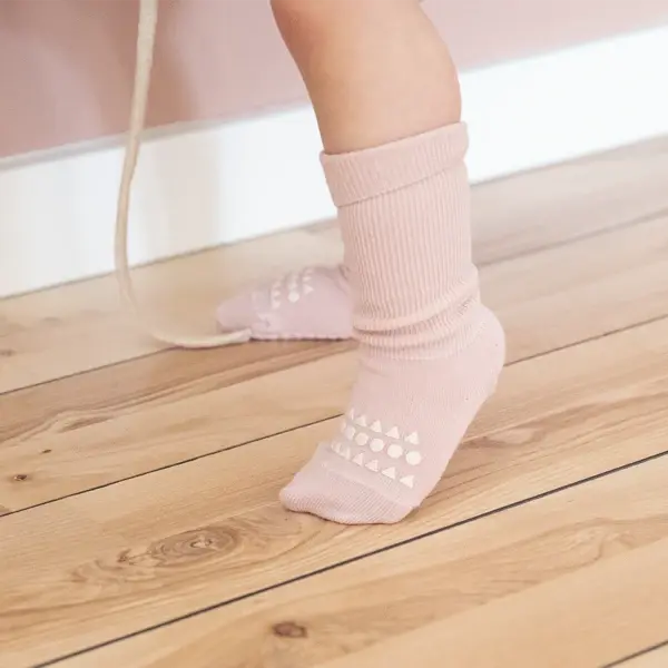 Non-slip socks - Bamboo Soft Pink 3.webp